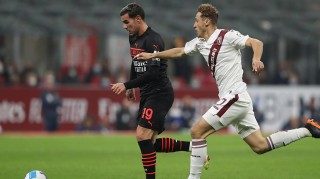  AC米兰边路传中制胜，吉鲁头槌攻破卡利亚里